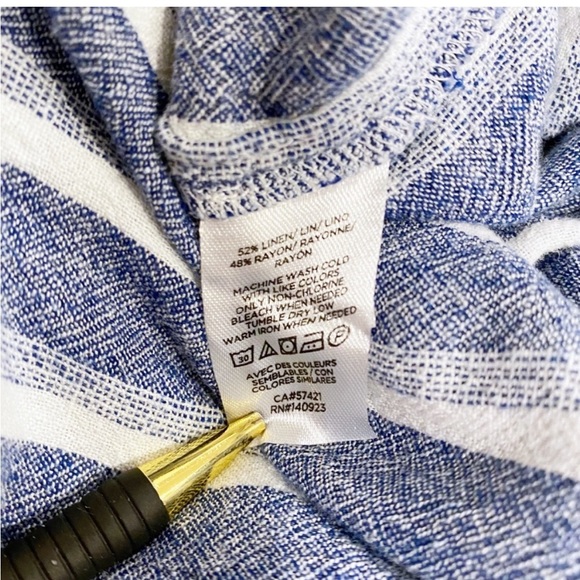 LOFT | Striped Button Sleeveless Romper
Linen Blue White - Picture 6 of 6